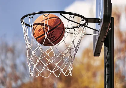 FIBA сняла все ограничения с белорусских баскетболистов, тренеров и судей