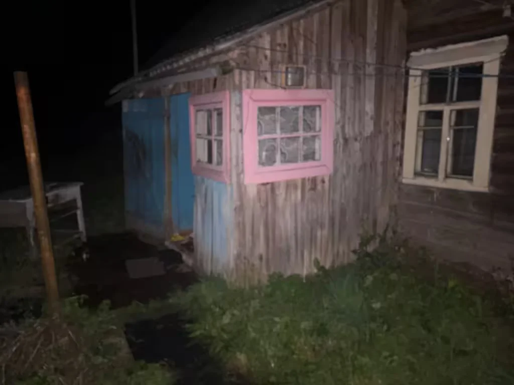 5 сентября 2026 года. Работники МЧС спасли женщину. Фото: МЧС. 
