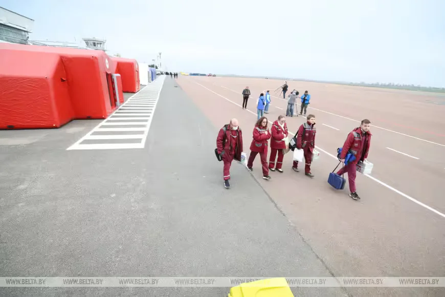 31 октября 2026 года. На территории гомельского аэропорта развернули палаточный лагерь для